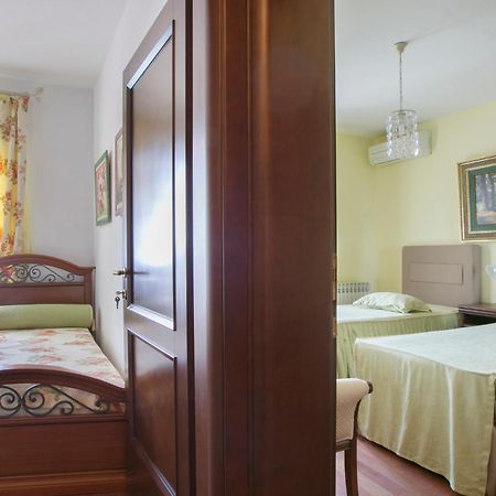 Royal Holiday Apartments סבטי סטפן מראה חיצוני תמונה