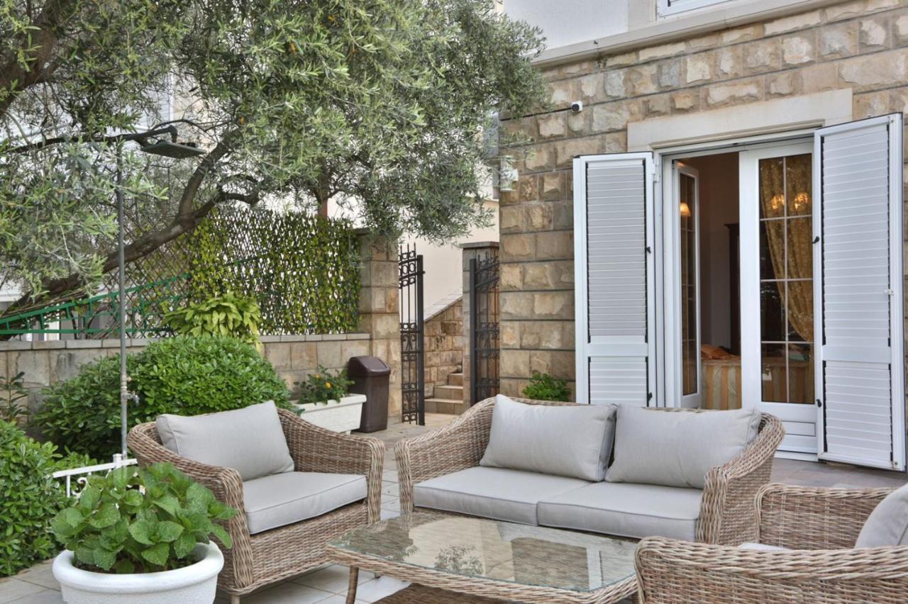 Royal Holiday Apartments סבטי סטפן מראה חיצוני תמונה