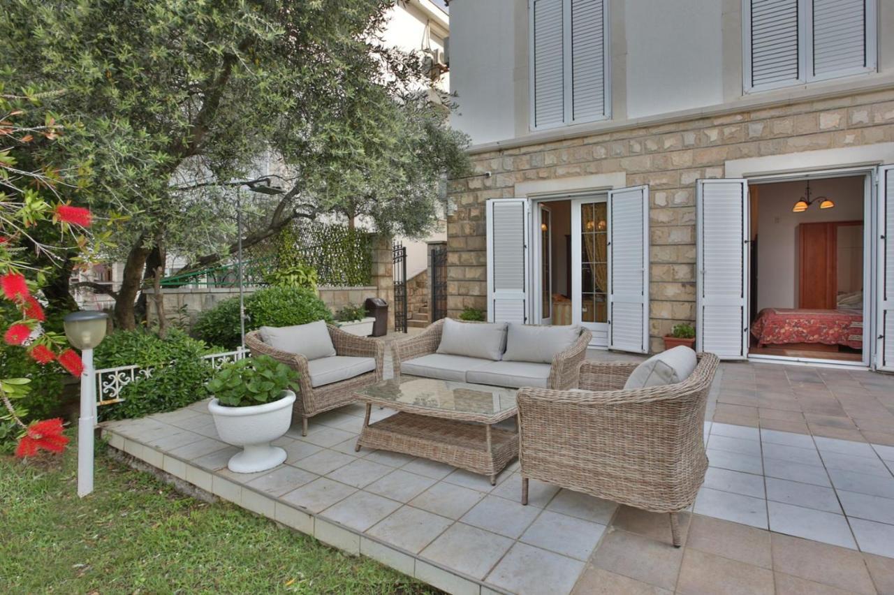 Royal Holiday Apartments סבטי סטפן מראה חיצוני תמונה