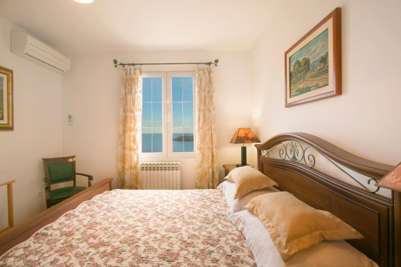 Royal Holiday Apartments סבטי סטפן מראה חיצוני תמונה