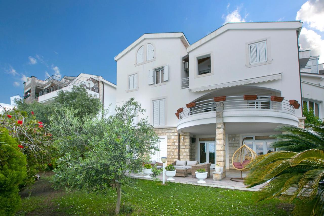 Royal Holiday Apartments סבטי סטפן מראה חיצוני תמונה