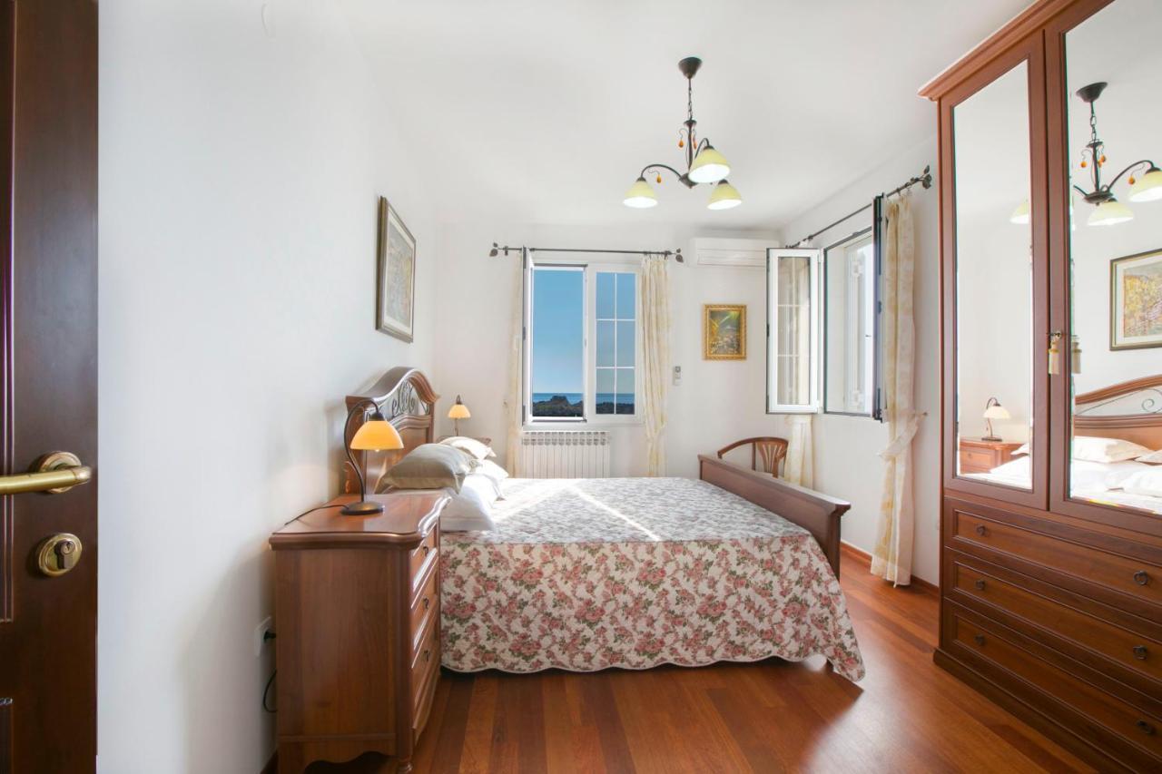 Royal Holiday Apartments סבטי סטפן מראה חיצוני תמונה