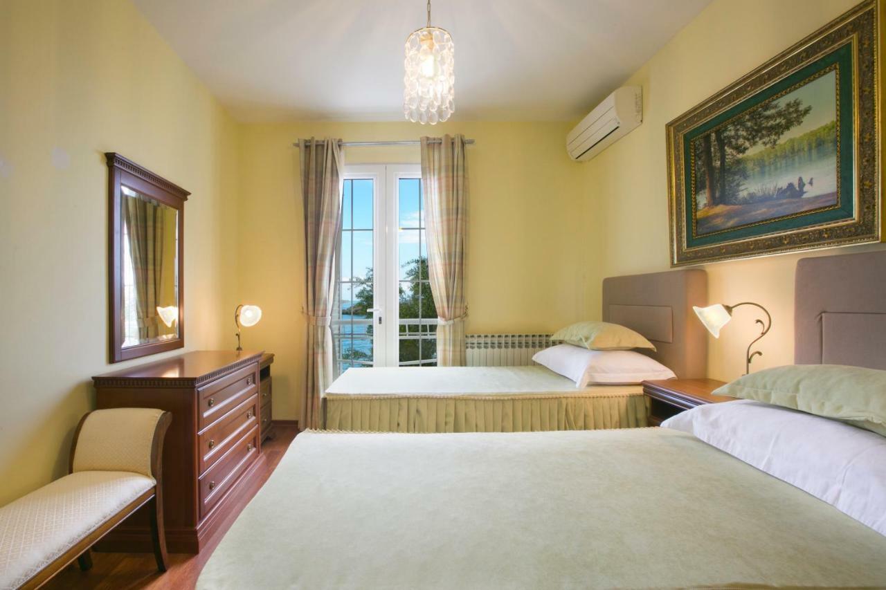 Royal Holiday Apartments סבטי סטפן מראה חיצוני תמונה